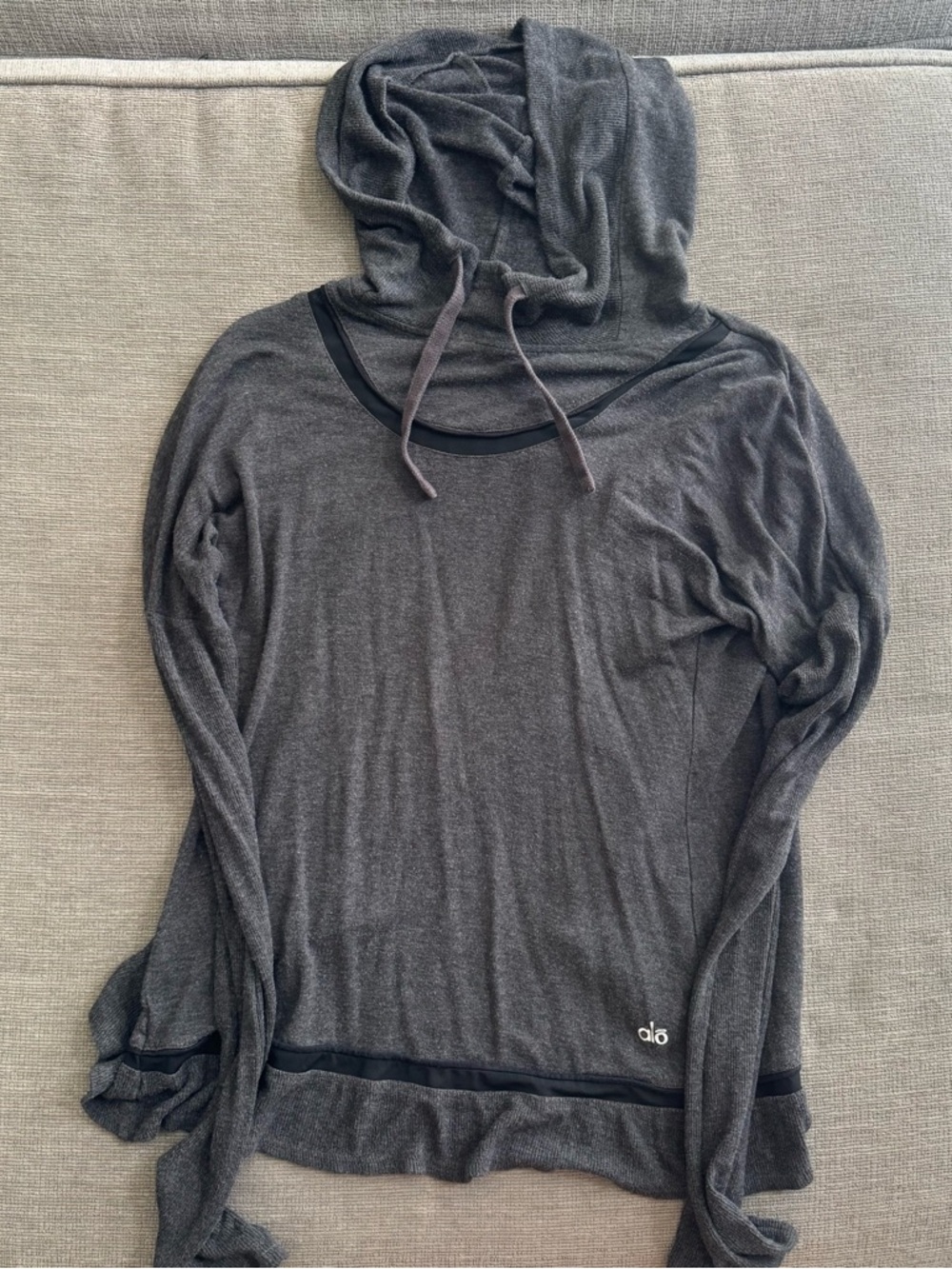 ALO Yoga Women’s Charcoal Gray Lightweight Hoodie Sweater